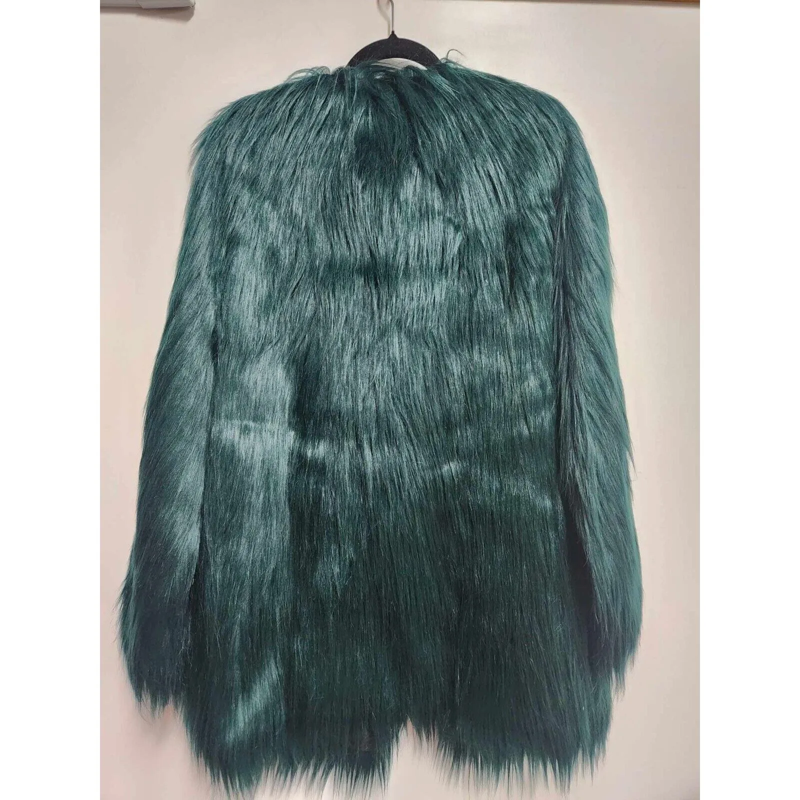 LITA BY CIARA Faux Fur Coat In Deep Tea Size L.$498 . H Size L - Image 4