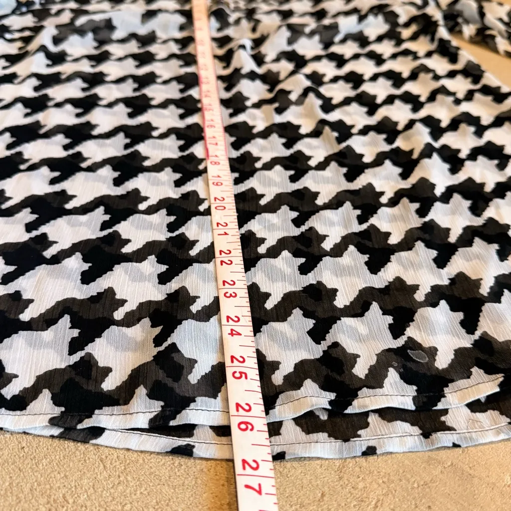 Valerie Stevens Monochrome Houndstooth Blouse - Image 7