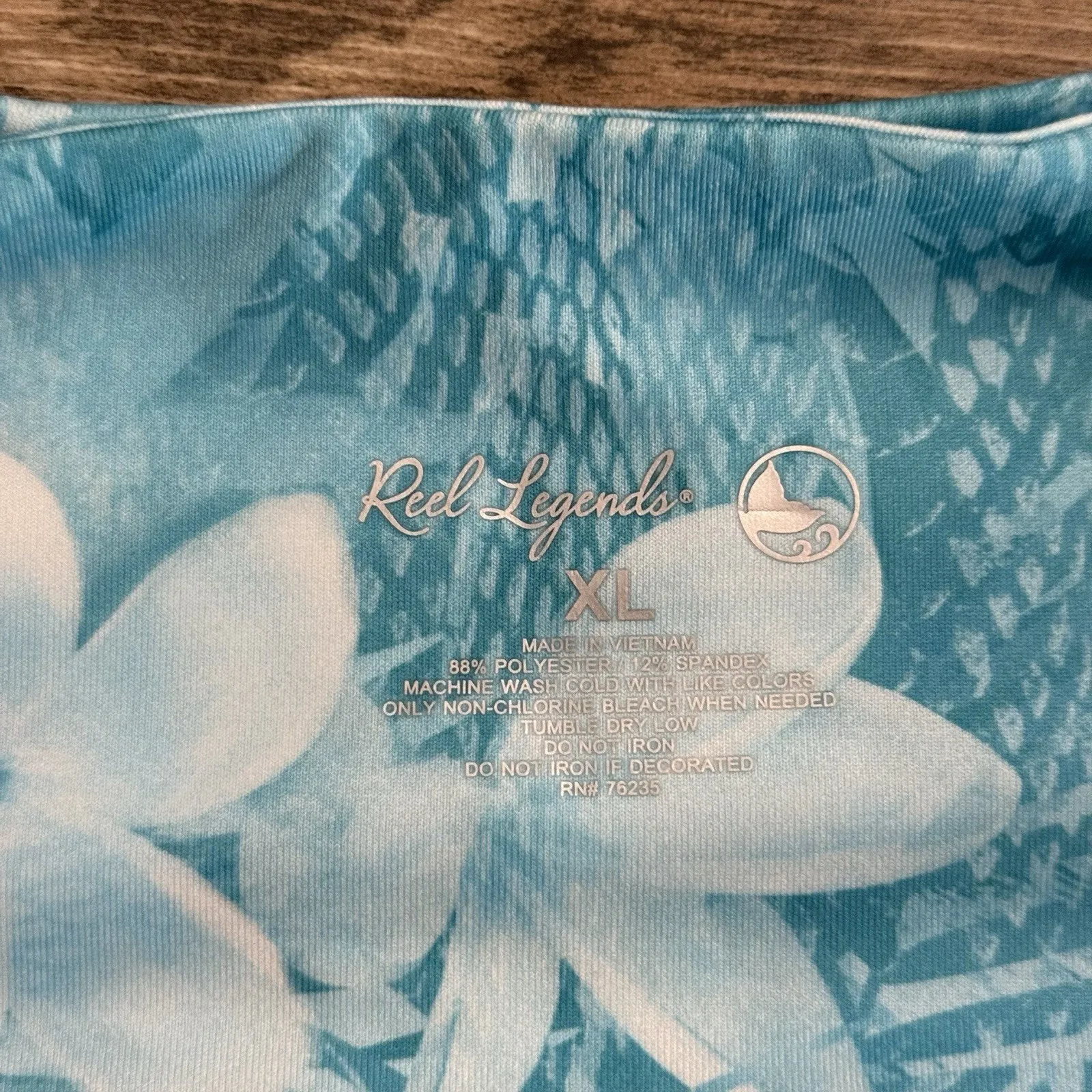 Reel Legends Beach Pro Capri Leggings Blue Floral Tropical Print Size XL NWT - Image 4