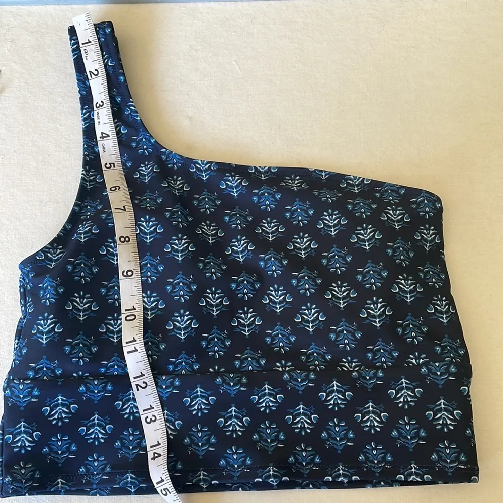 Old Navy One-Shoulder Longline Bikini Swim Top NWOT Small - Image 5