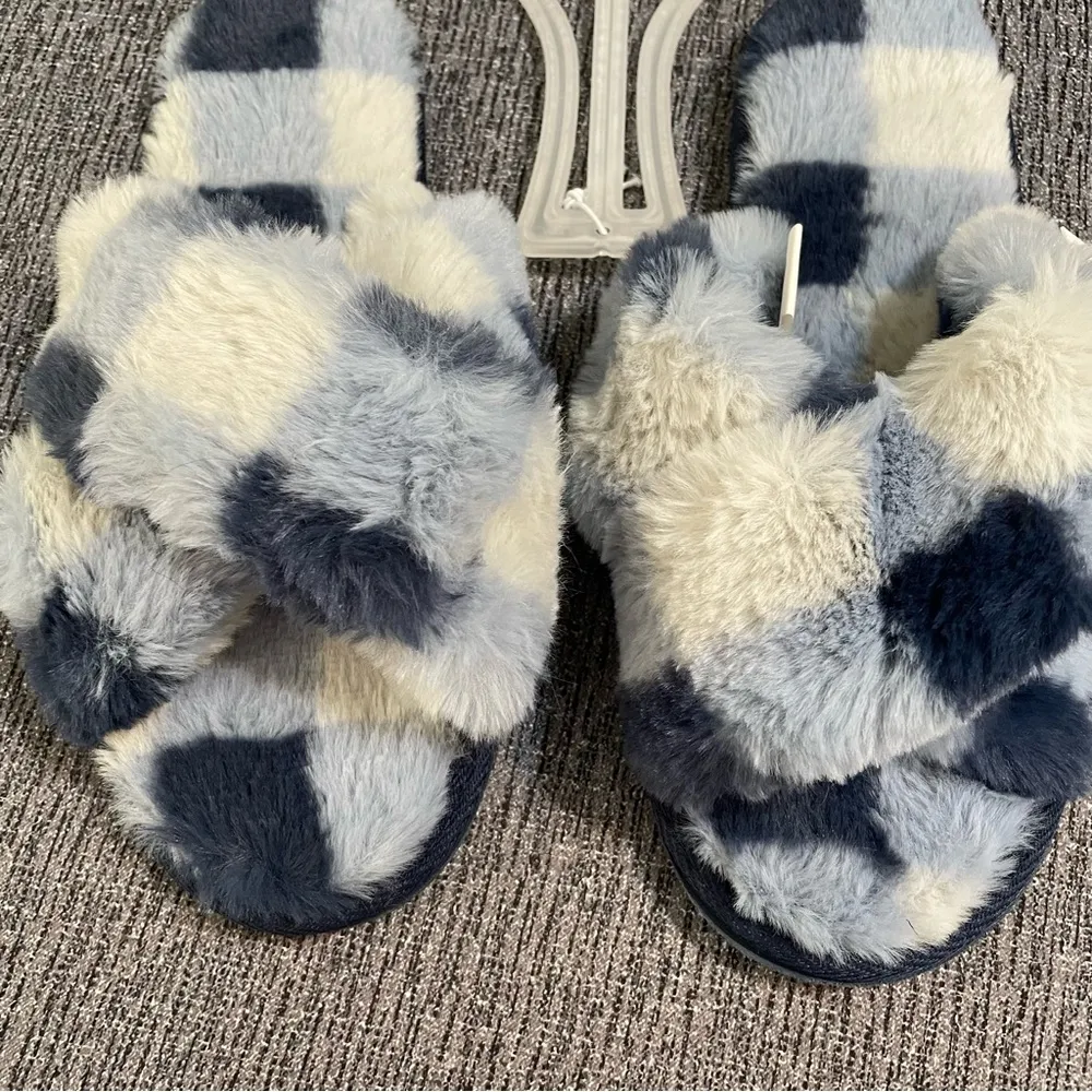 Lauren Conrad X-Band Slide Buff Slippers - Image 3