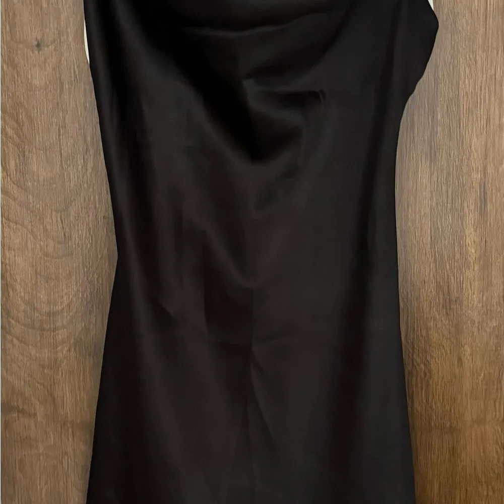 Threads & States black satin spaghetti straps cowl neck slip dress, size S party - Image 7
