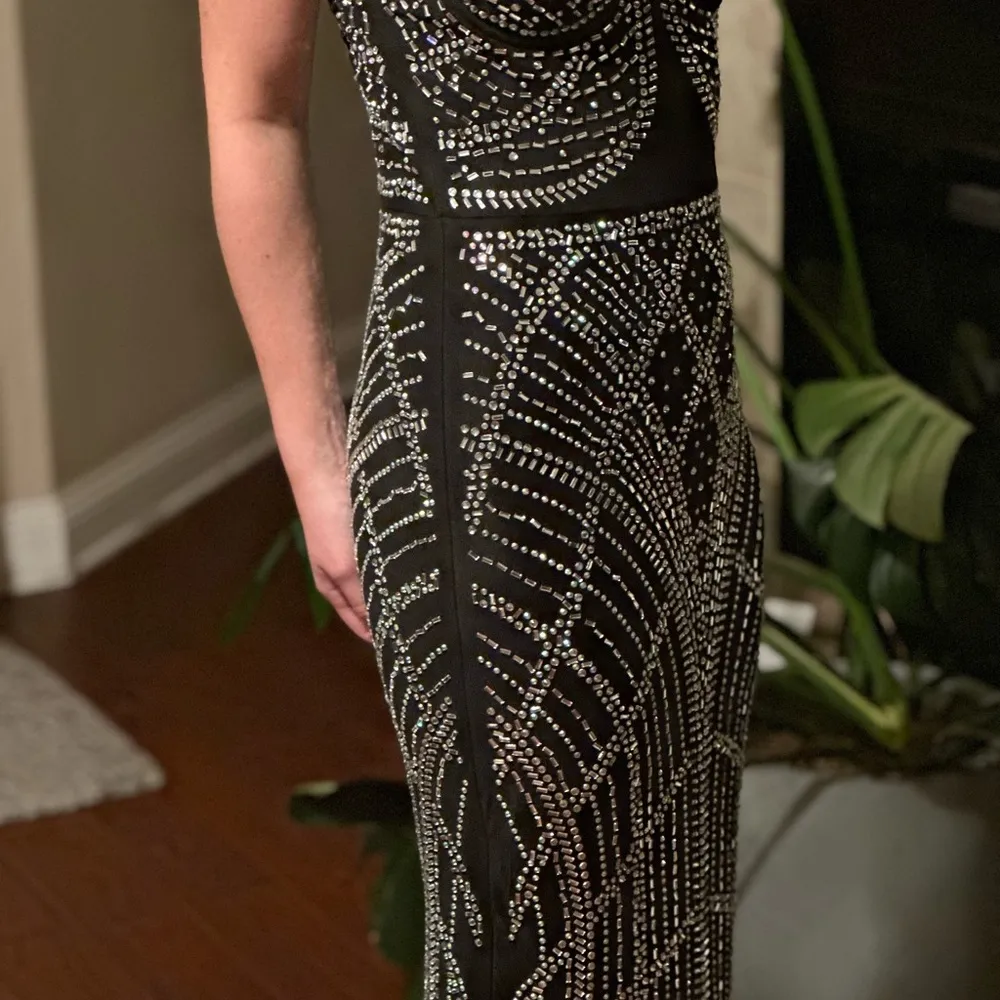 Elegant Black Beaded Gown - Image 5