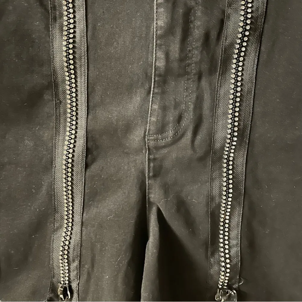 Fashion to Figure Black Bedazzled Zippered Raw Hem Denim Shorts Plus Size 20 EUC - Image 6