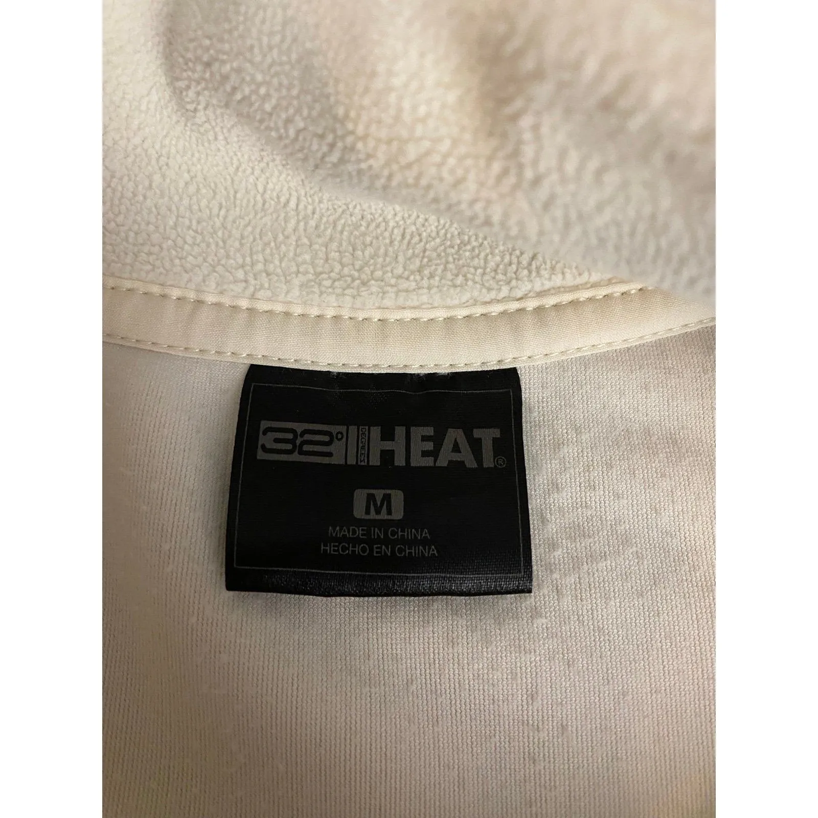 32 Degrees Heat Women’s Cream Fleece Pullover Size M - Image 4