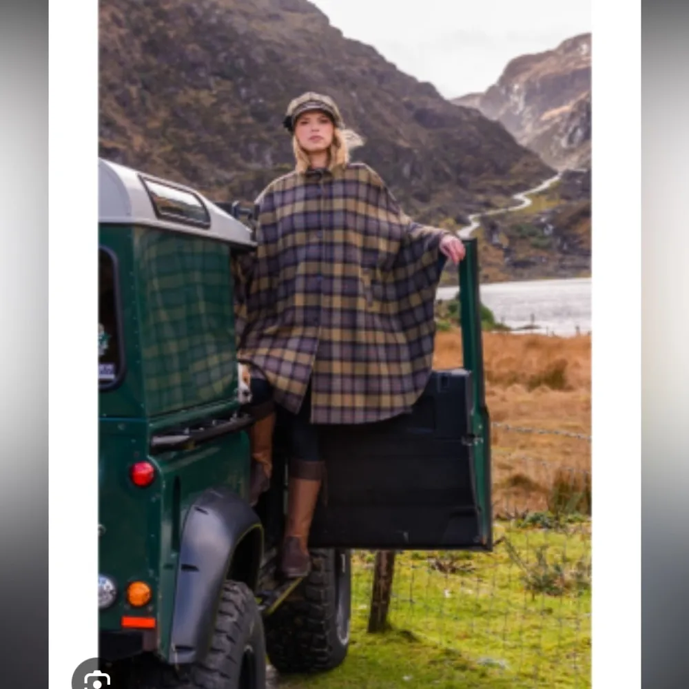 Wool cape coat from Ireland petite length wine colored Donegal tweed pattern Purple Size M - Image 16