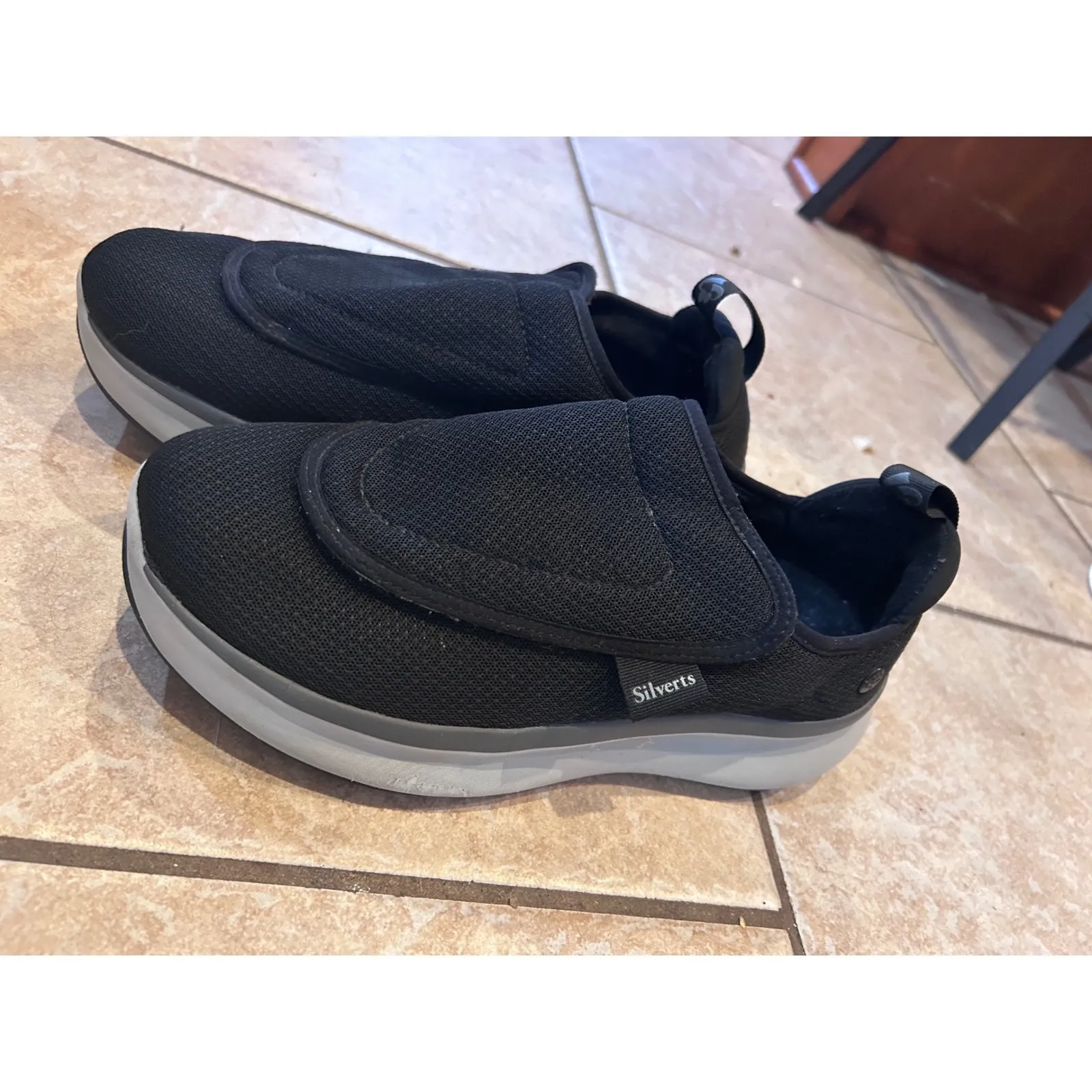 Silverts Black Slip On Shoes Womens Size 8 Easy Close Adjustable Strap - Image 5