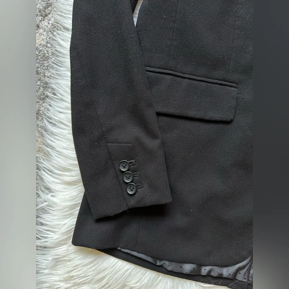 Banana Republic black long & lean blazer - Image 8