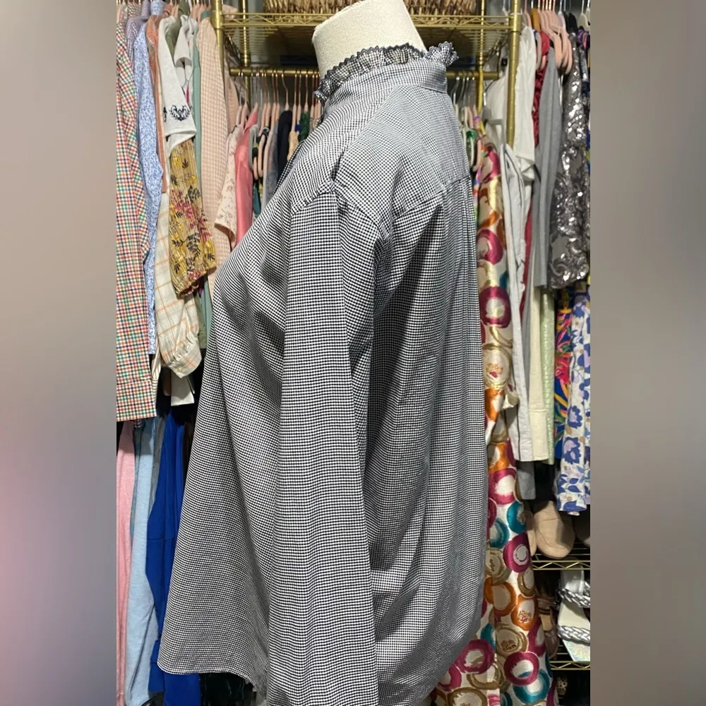 Ines de La Fressange Uniqlo Button Down Top Blue - Image 2