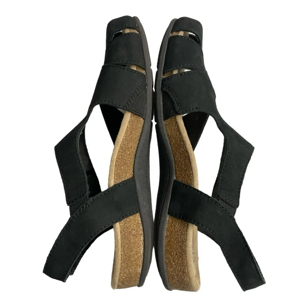 EARTH ORIGINS Birdine Sandals Sz 9 M Black Suede Leather Wedge Flat EUC 40.5 - Image 7