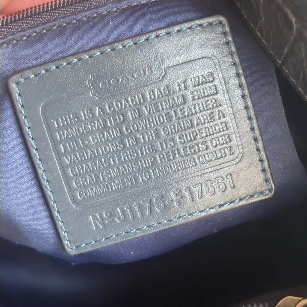 AUTHENTIC Coach 1941  Croc-Embossed Leather zip Tote - Image 11