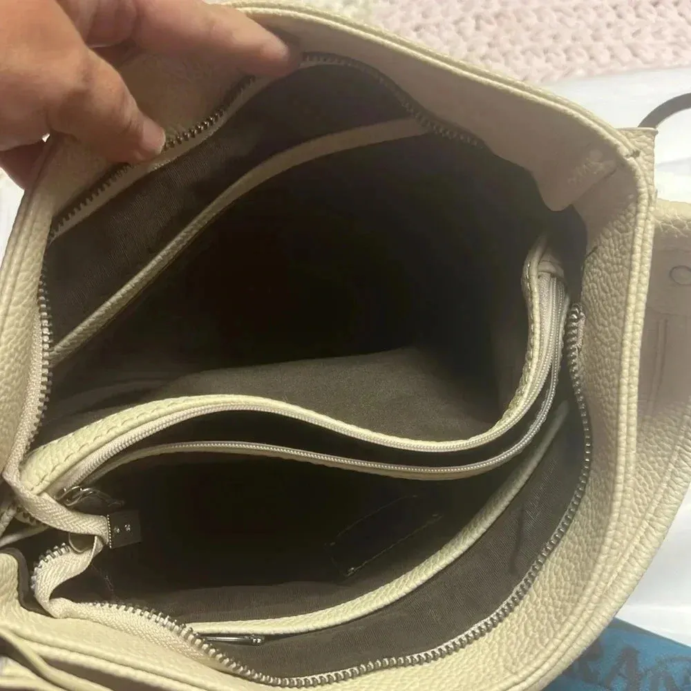 Trinity Ranch by  conceal carry  shoulder bag.. - Image 9