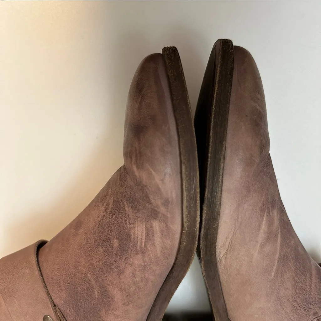 FRYE Ray‎ Harness Suede Size 7.5 Leather Back Zip Ankle Boots Blush Rose Pink - Image 8