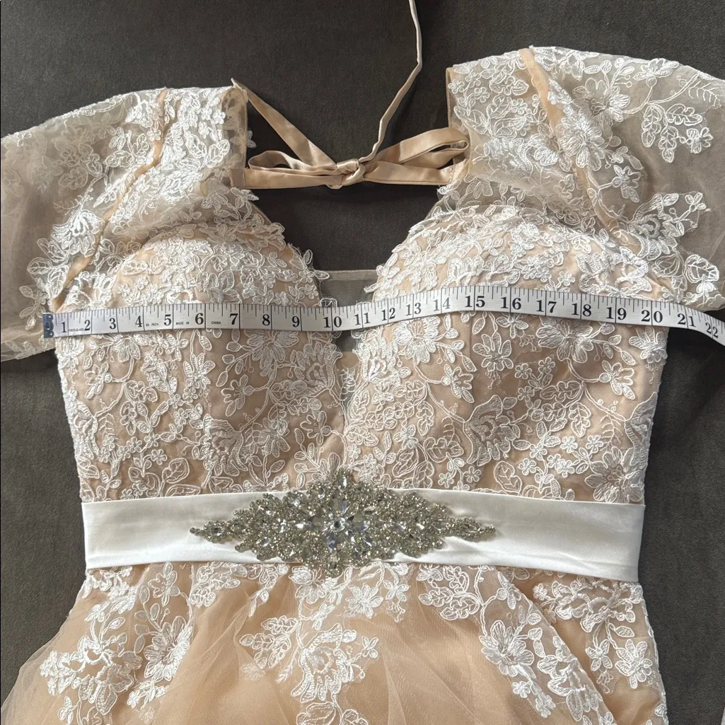 Women’s Long Sleeve Lace Appliqué Formal Gown Ruffles Corset Back Size 14 - Image 10