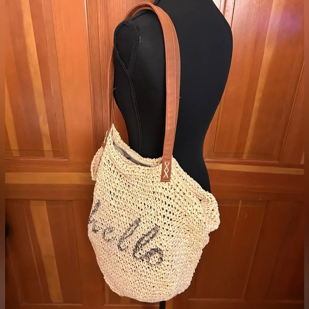 Women Hand Woven Straw Bohemian Vacation Travel Bag Tan - Image 7