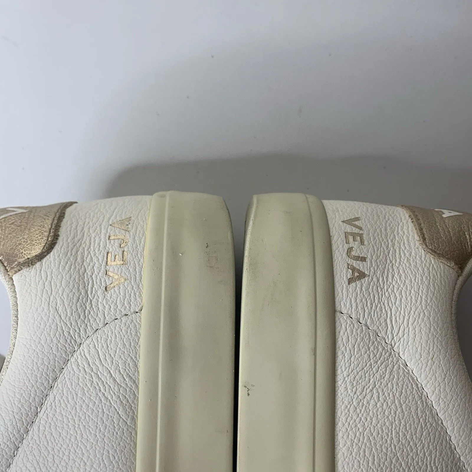 Veja V-10 White Pink Metallic Sparkle Women’s Sz 9 Sneakers Shoes - Image 6