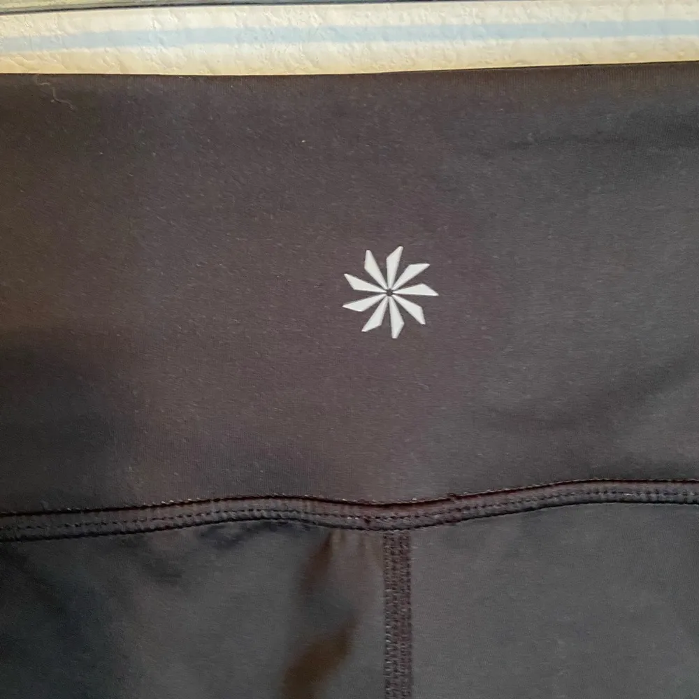 ATHLETA Currant Fade Reversible Chaturanga Tight, BLACK SIZE M  #138321 - Image 5