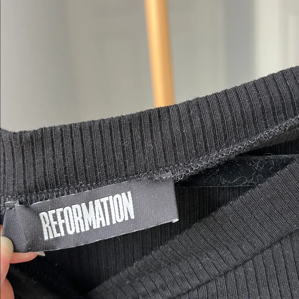 REFORMATION Cora Knit Ribbed Off Shoulder Midi Dress Black Size S $165 - Image 7