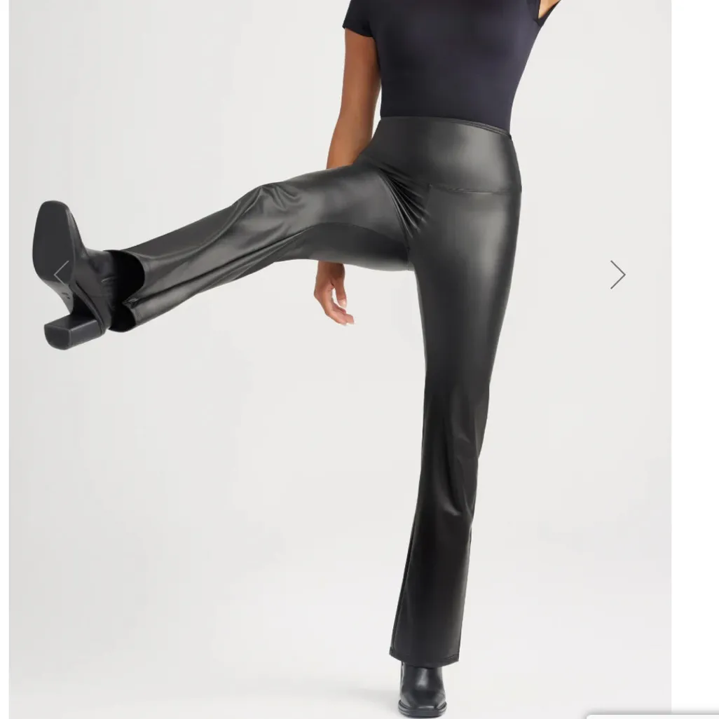 Yummie by Heather Thomson Matte Black Faux Leather Bootcut Shaping Pants Medium - Image 2