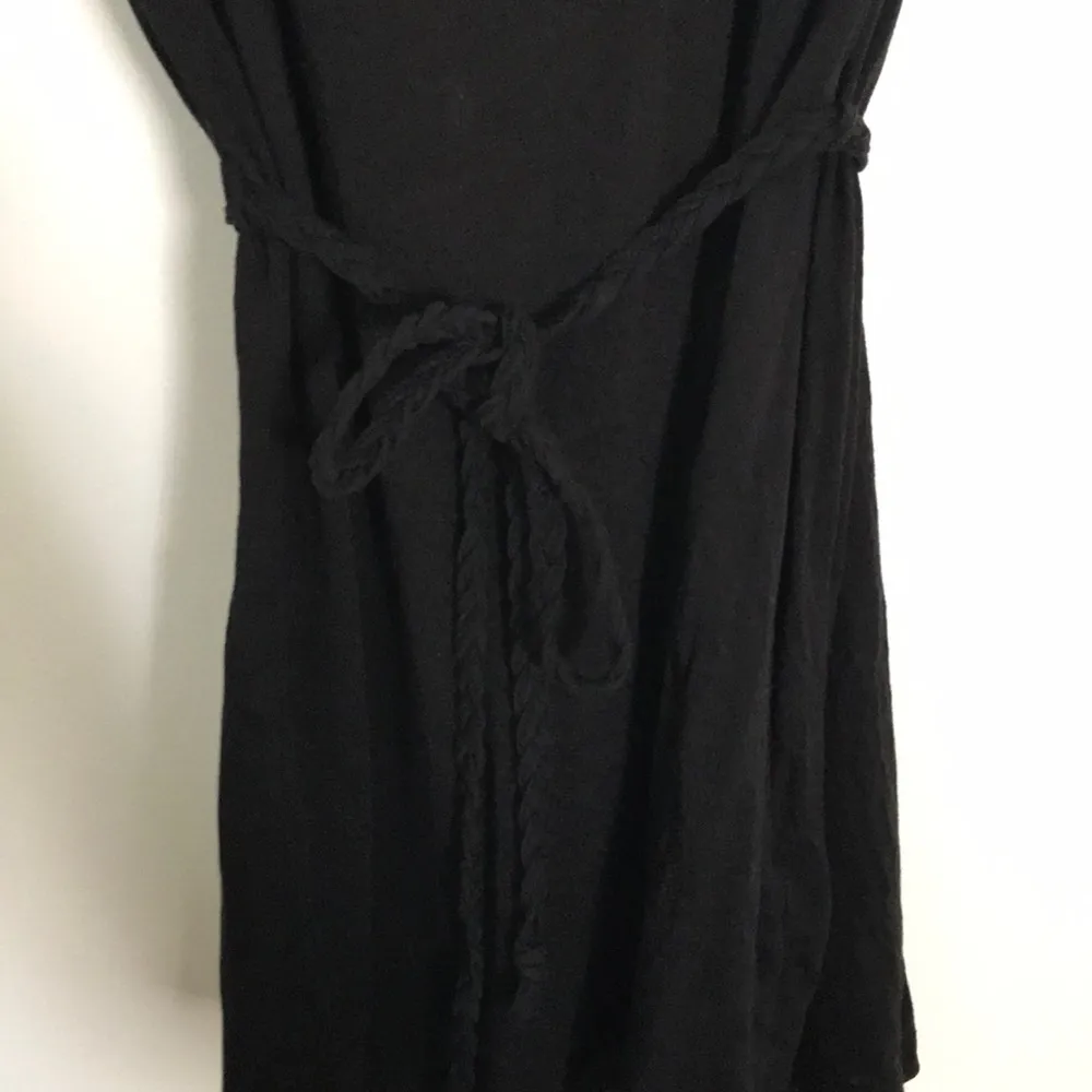 Black Cap sleeve tunic with Belt Size 8 - Image 2