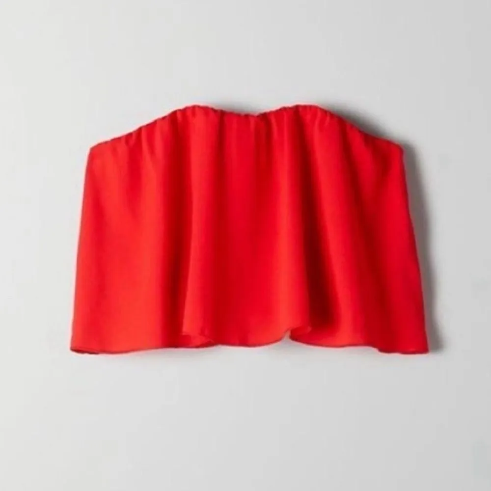 NWT Aritzia Wilfred Bonaventure Red Bouncy Tube Strapless Crop Top- Size Small - Image 2