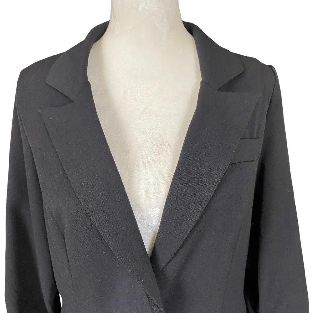 Maurices women’s size medium one button black blazer with cinched sleeves - Image 5
