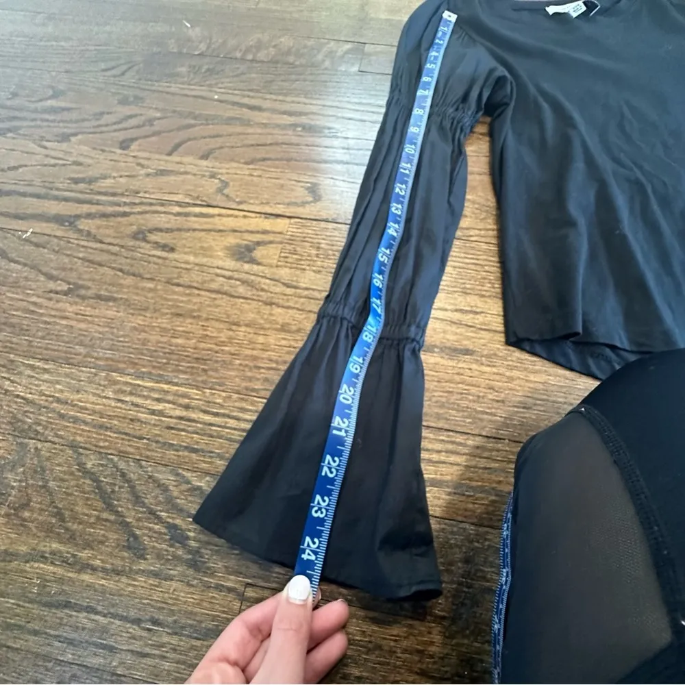 Something Navy | Cinched Bell Sleeve Top XXS Black - Image 10