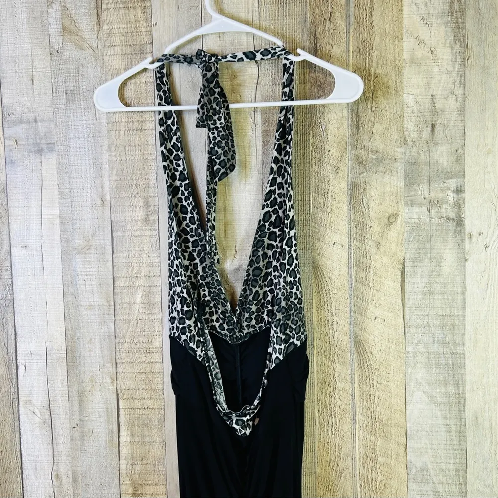 Body Central Medium Body Con Style Dress w/Halter Style Tie Around the Neck - Image 6