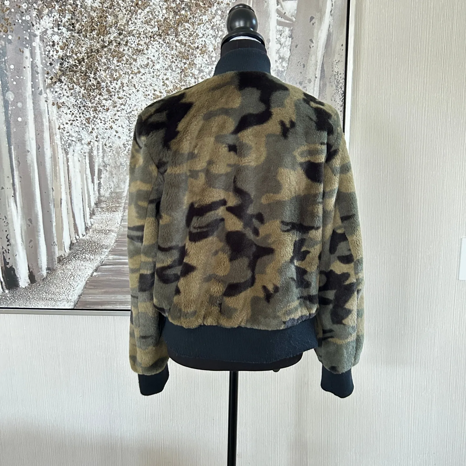 PEYTON JENSEN Green Black Camouflage Faux Fur Fuzzy Sherpa Bomber Jacket - M - Image 7