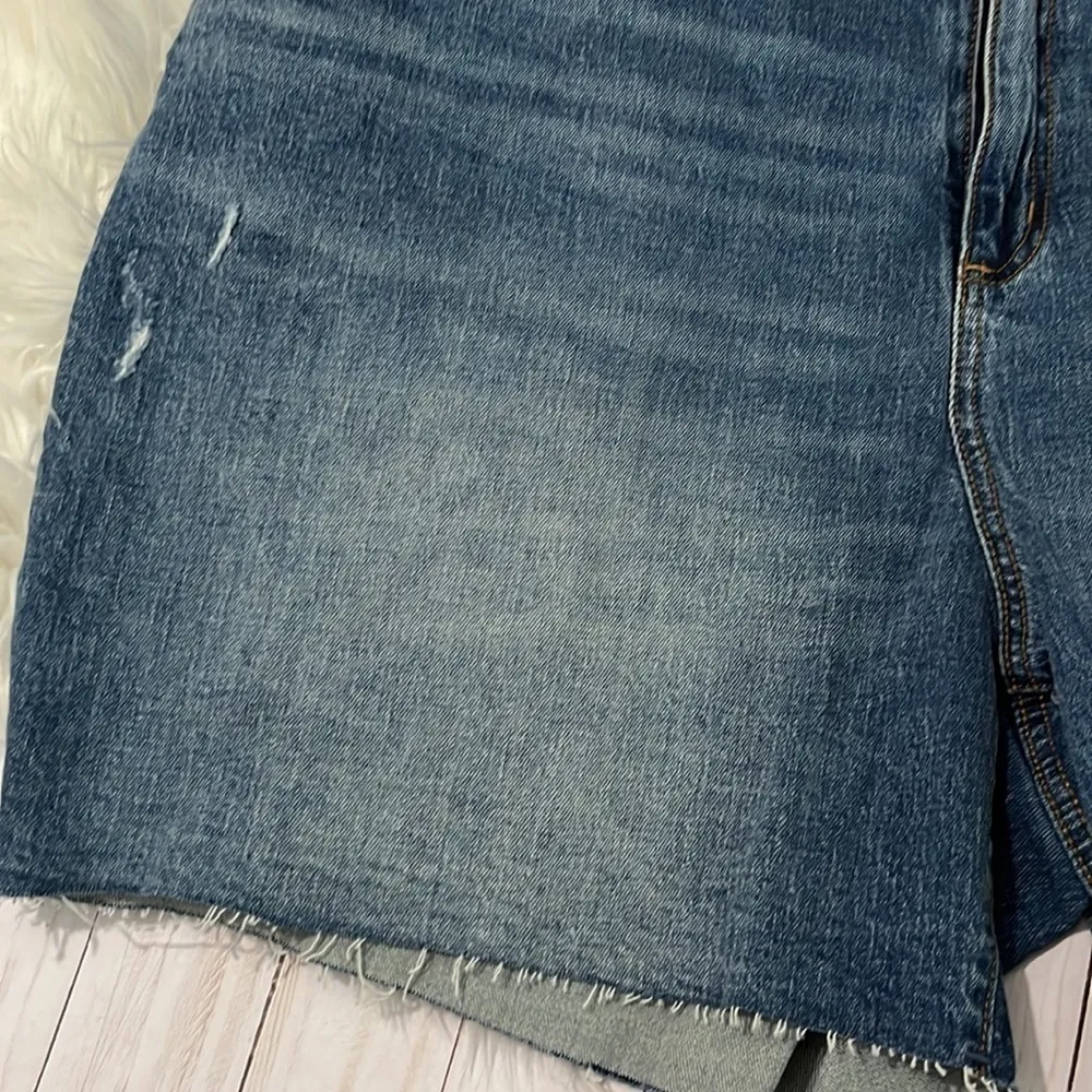 Universal Thread Boyfriend Shorts Size 22W NWT - Image 2