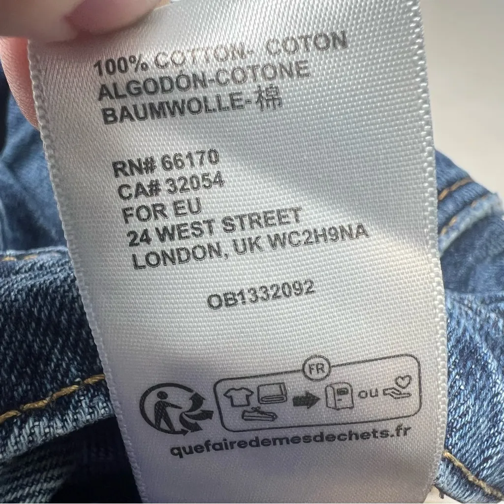 BDG Cowboy jean high waisted straight fit distressed denim size 26 - Image 9