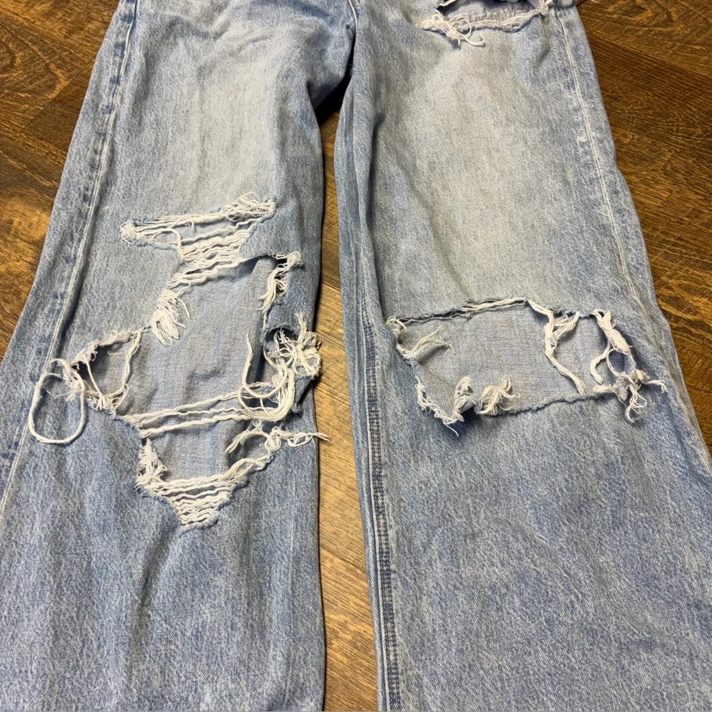 American Eagle Super High Rise Baggy Wide Leg Distressed Jeans Women’s 2 Ripped - Image 5