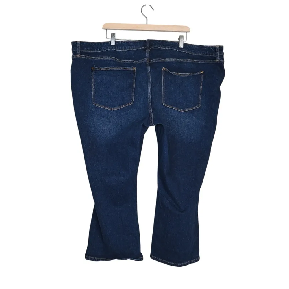 Universal Thread Women's Plus 26W Kick Boot Crop Jeans - Image 2