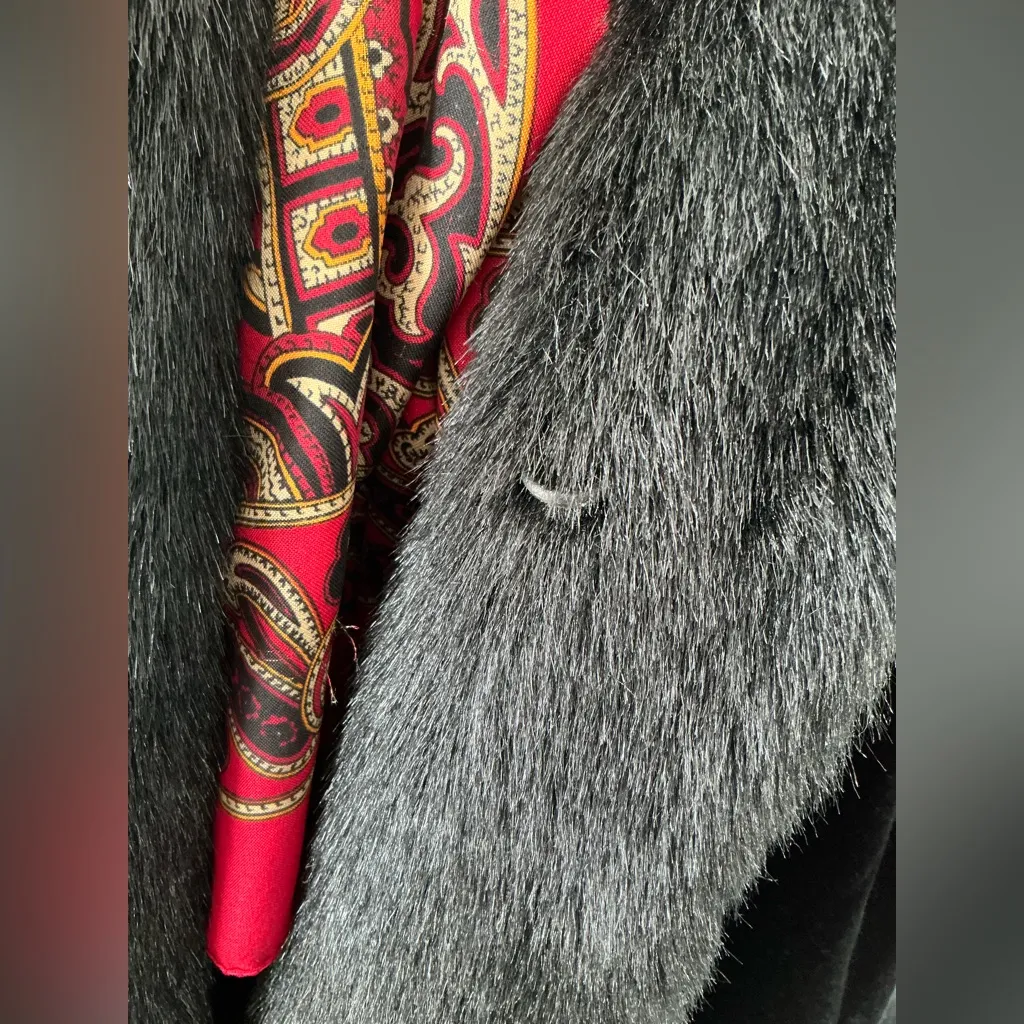 ELEGANT FAUX FUR COAT 🌹🌹🌹 Black Size undefined - Image 4