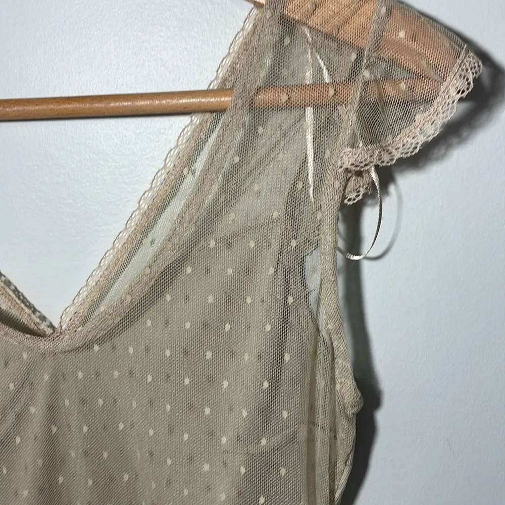 Ambiance Lace Bodysuit with cap sleeve. Khaki. Large. Tan - Image 8