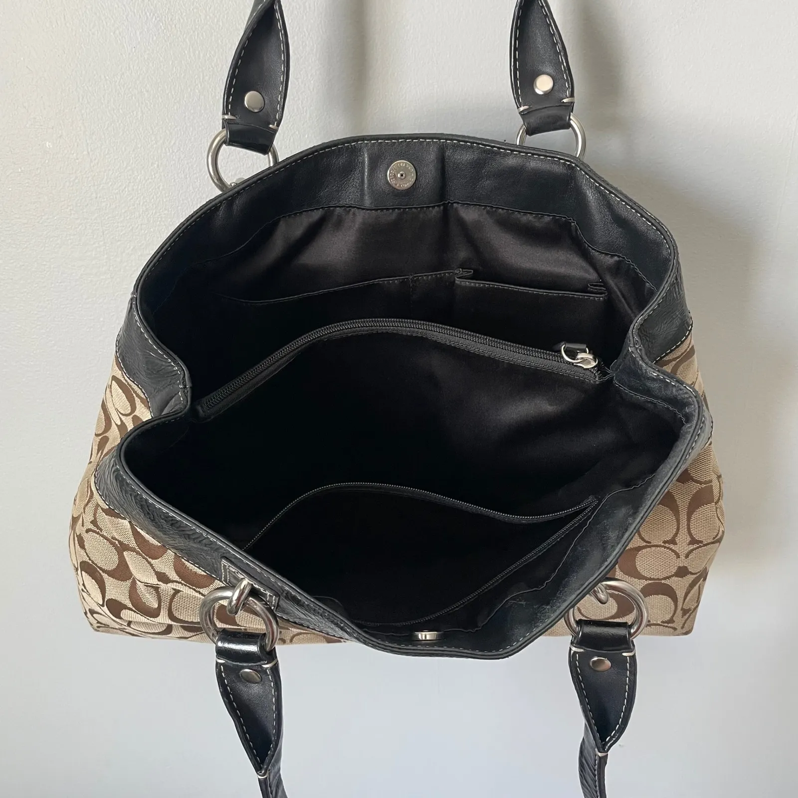 y2k Coach Penelope Signature Canvas Leather Trim Tote Shoulder Bag Brown Black - Image 9