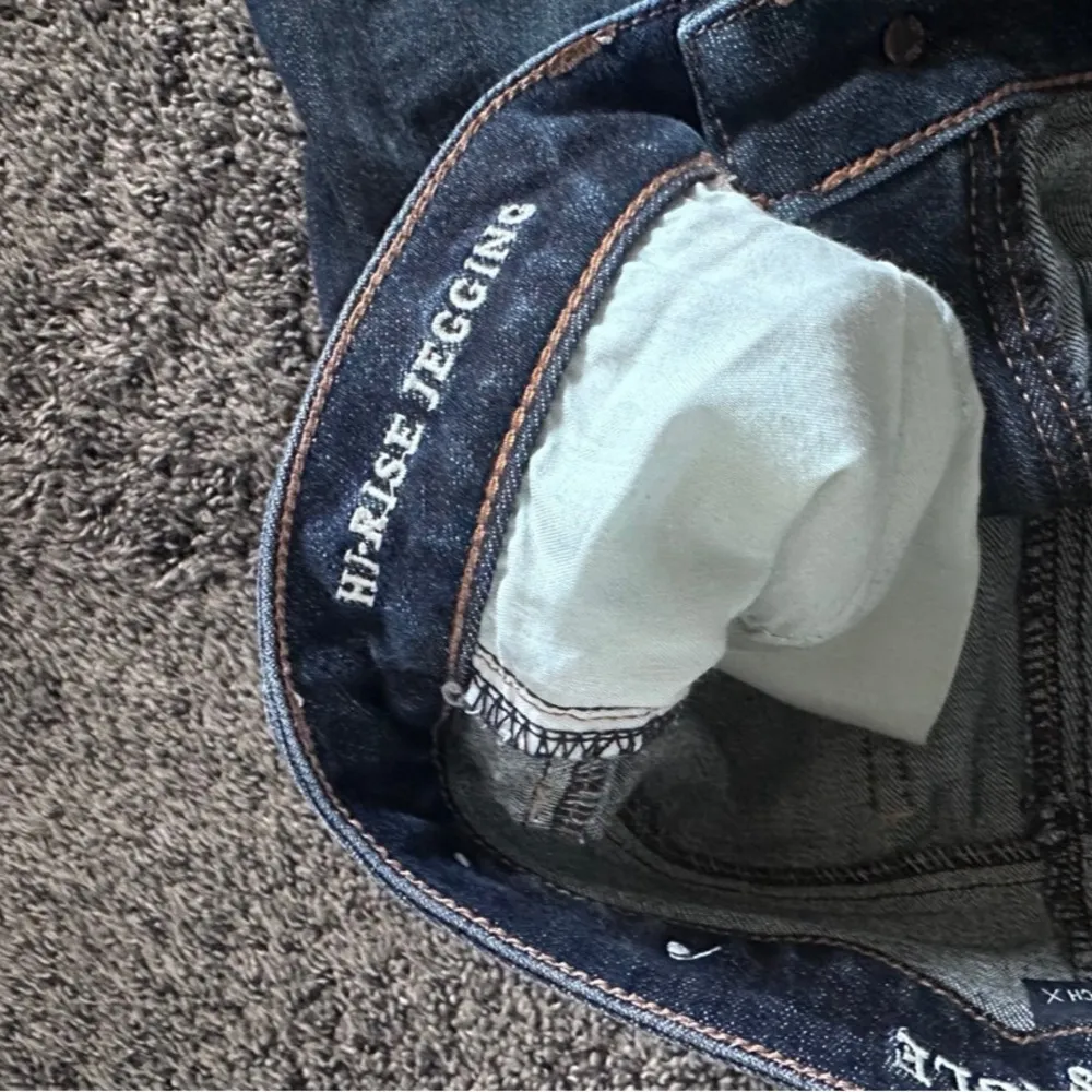 American Eagles Women's Blue Jeans - Image 4