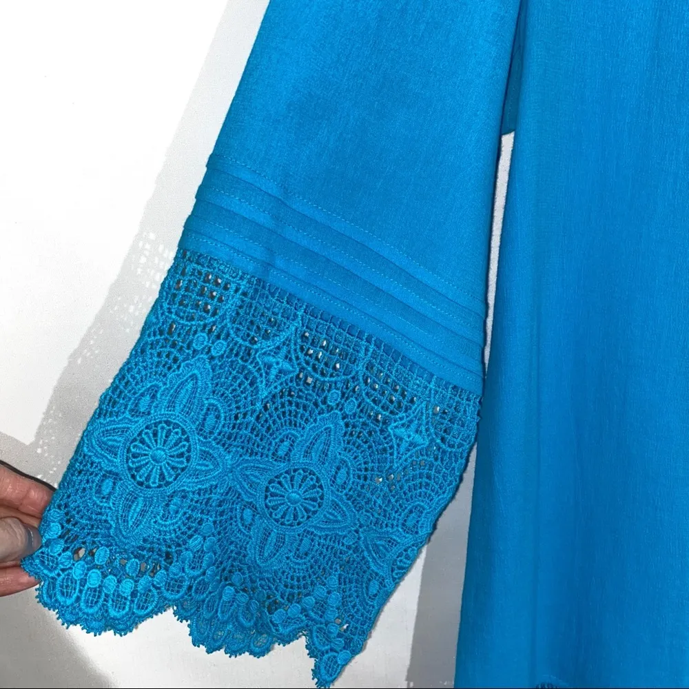 Chico’s Lace Top Blue Size Medium - Image 3