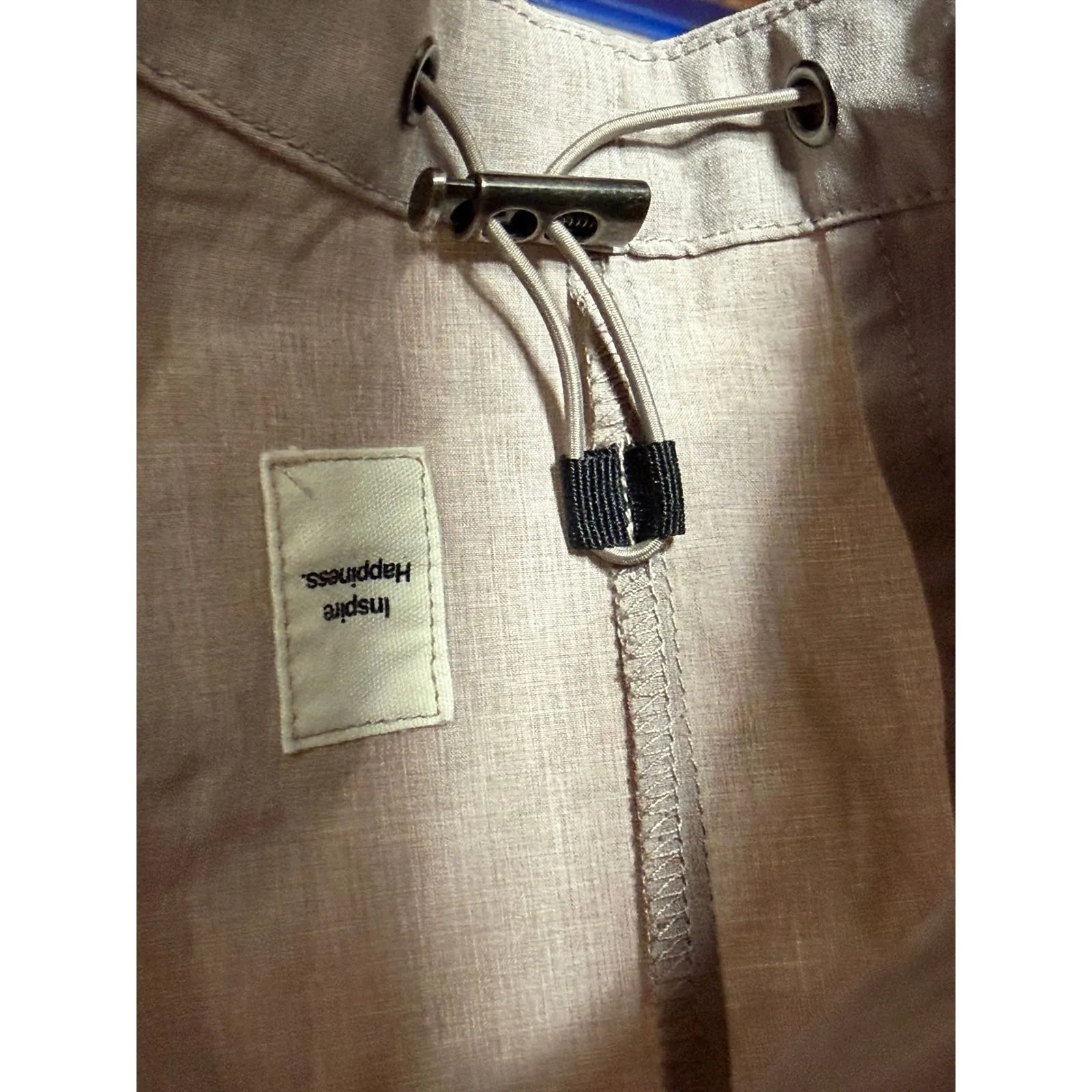 Vuori Women's Outdoor Shell Jacket Taupe Full Zip Activewear Athletic Athleisure - Image 4