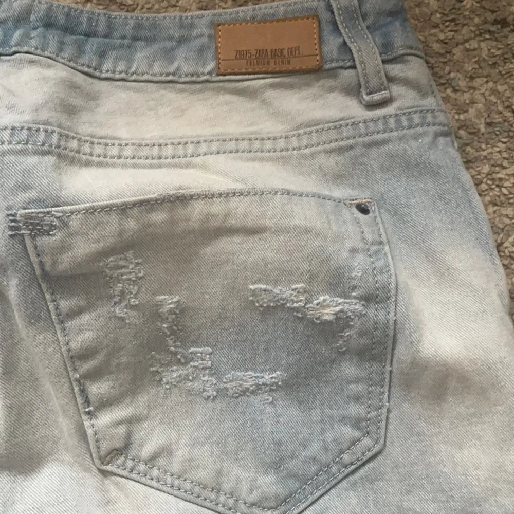 Zara distressed denim - Image 11