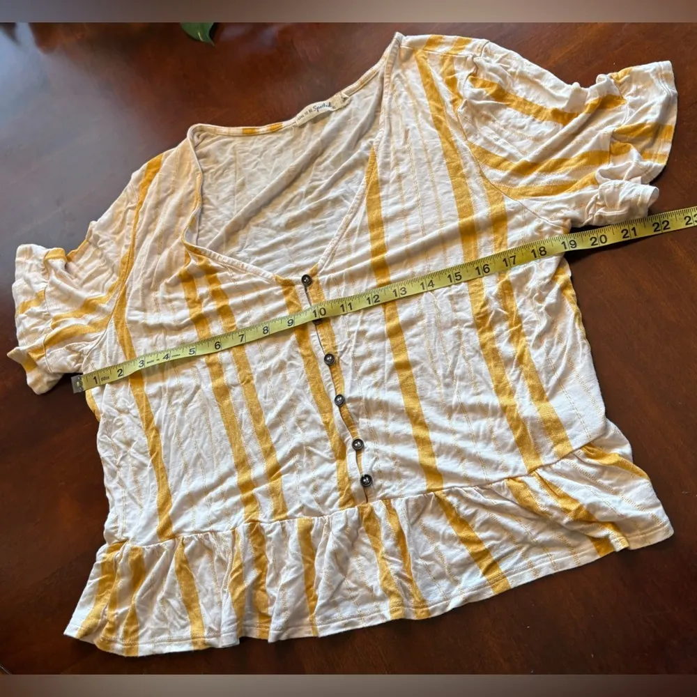 Top in size xl • live to be spoiled - Image 3