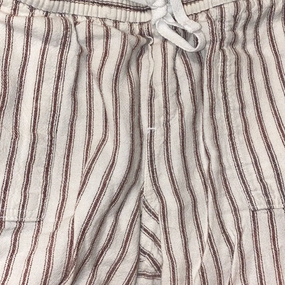✨ Old Navy Mid Rise Linen Blend Cropped Pants✨ - Image 2