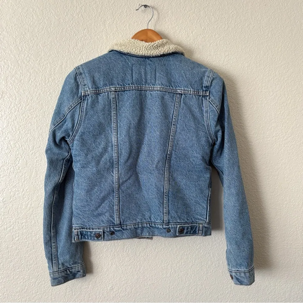 Levi’s Woman’s Sherpa Jean Jacket XS - Image 3