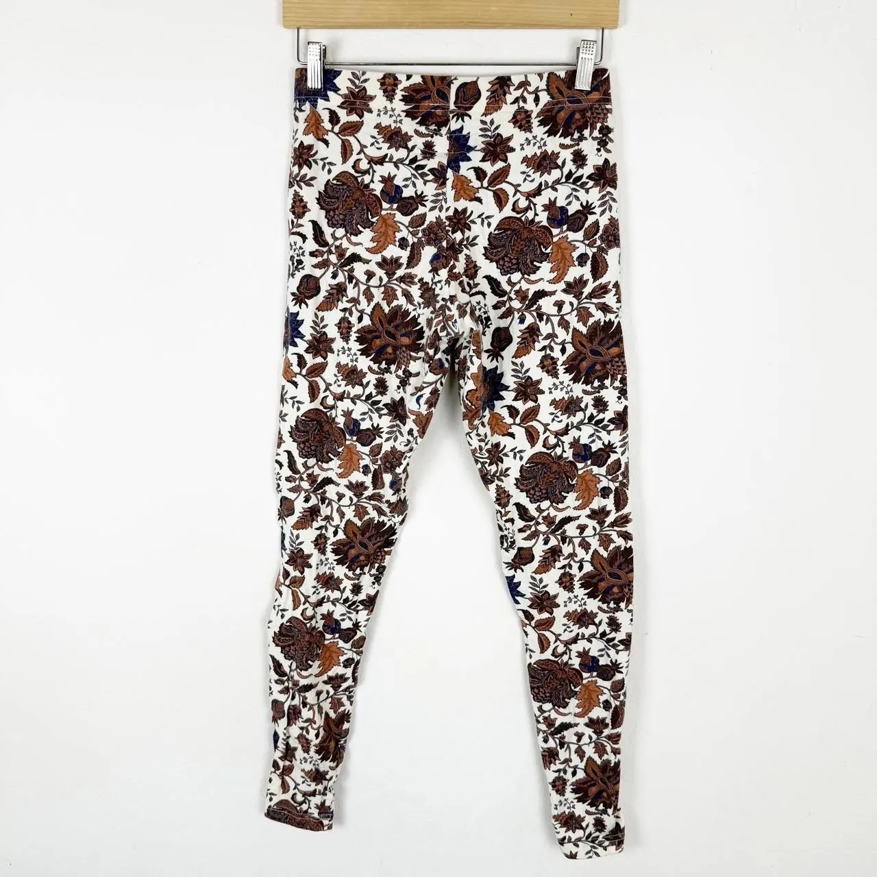 Vintage Floral print pants and crop top matching set - Image 7