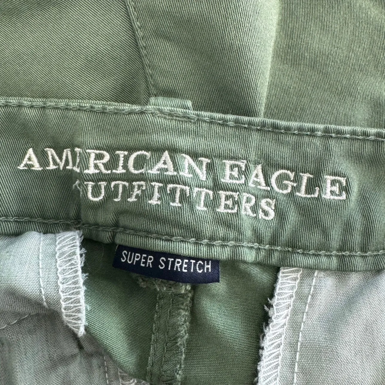 American Eagle Outfitters Green Denim Super Stretch Midi Waist Shorts Size 8 - Image 4