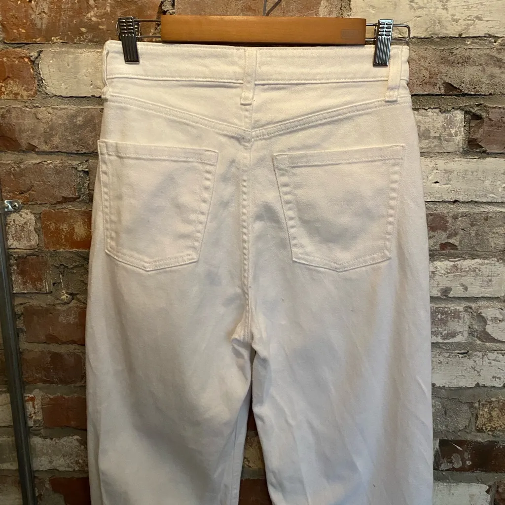 Wild Fable White  High-Rise Straight Ripped Distressed  Jeans Size 6 - Image 5