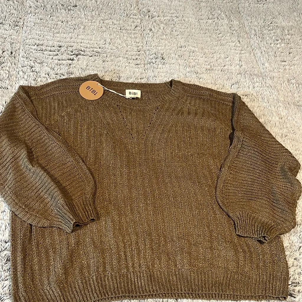 BiBi Boutique sweater with balloon sleeves in size L NWT Tan Size L - Image 2