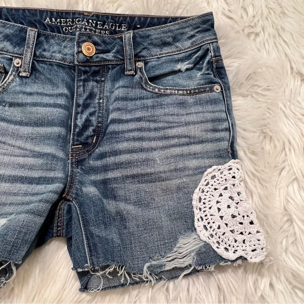 American Eagle Boy Crop Denim Shorts Crochet - Image 4