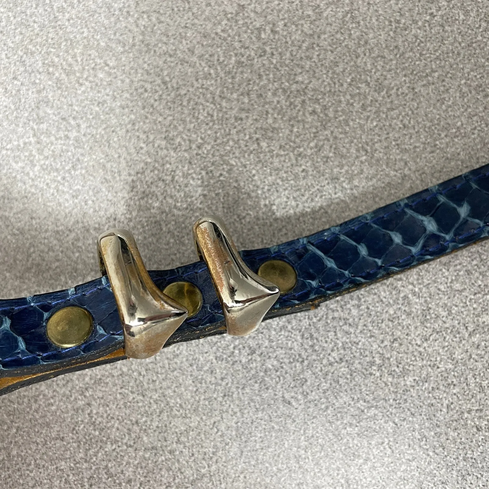 MZ Accessories Ny Snake Leather Belt Womens Small Blue Goldtone Buckle Wrap 1/2" - Image 4