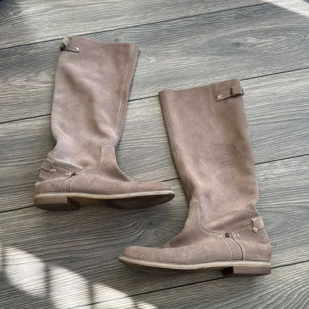 Reef relaxed slouchy boot in suede natural
Color slip on  High Desert suede boot - Image 2